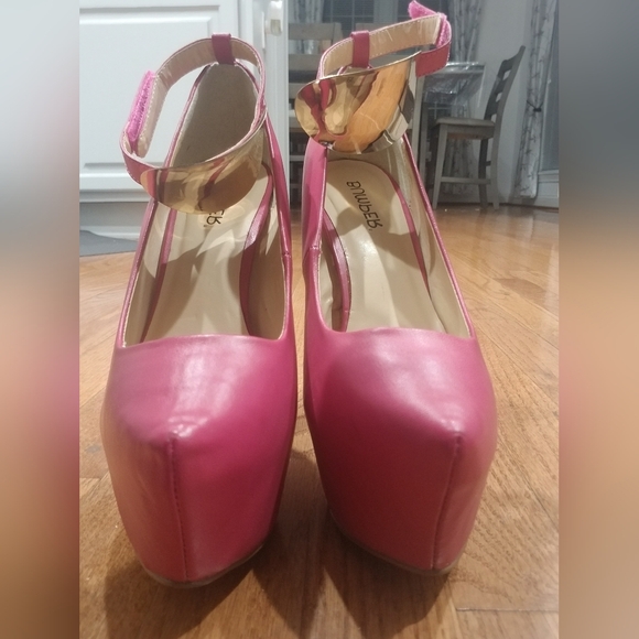Raspberry Platform Pumps  size 10 - Picture 3 of 10